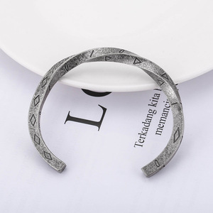 yunnique Mbius Punk Twisted Square Titanium Steel Men's <b>Bracelet</b> Antique <b>Viking</b> Style Geometric Design Gift Jewelry - Product Image 4