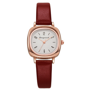 Reloj cuadrado minimalista artístico para mujer, con correa de cuero retro, pequeño y cuadrado. - Product Image 2