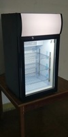 Congélateurs de comptoir commerciaux miniatures pour glaces avec porte vitrée