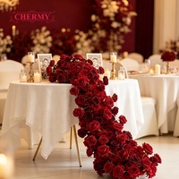 Dalian Chermy Faux arrangements floraux personnalisés Allée Rose rouge Fleur de table Fleur artificielle en soie Chemin d'allée pour décoration de mariage