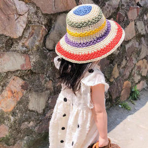 Sombrero de Paja Tejido <span class=keywords><strong>a</strong></span> <span class=keywords><strong>Crochet</strong></span> para Mujer, <span class=keywords><strong>Visera</strong></span> de Paja <span class=keywords><strong>con</strong></span> Rayas de Colores del Arcoíris, Plegable, Tipo Bucket, para Playa y Protección Solar - Product Image 2