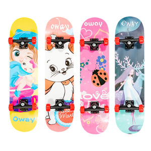 Nuevo Monopatín Infantil de 80 cm, Diseño Antideslizante y Resistente para Niños de 6 a 12 Años, Estilo Moderno con Marca Licenciada - Product Image 2