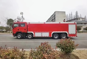 <span class=keywords><strong>Camion</strong></span> de pompiers Sinotruk 8x4 grande capacité, eau et mousse, pour la lutte contre les incendies en milieu urbain, secours d'urgence, livraison directe d'usine - Product Image 4