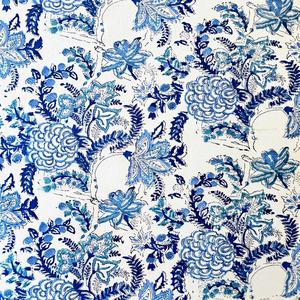 Tissu en coton imprimé à la main de Jaipur, style traditionnel indien, motif floral Jaal, base bleue et base blanche, vente en gros - Product Image 2
