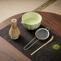 Vente en gros d'usine - Ensemble de thé matcha écologique de style japonais en 4 pièces, comprenant un fouet en bambou, un bol traditionnel et une cuillère naturelle