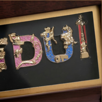 Cadre en bois personnalisé pour lettres émaillées, boîte à ombre créative, vitrine de présentation, souvenir de musée, cadeau, décoration de bureau à domicile