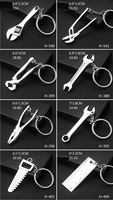Mini outils marteau tournevis règle porte-clés cadeau créatif clé tronçonneuse hache pelle porte-clés vente en gros