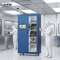 Armoire RFID à double porte pour l'assemblage de satellites et de véhicules spatiaux, suivi des composants de haute valeur pour les environnements de salle blanche aérospatiale