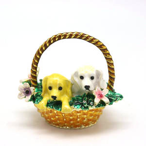 Эмалированная шкатулка-корзинка для мелочей с откидной крышкой, украшенная стразами и росписью, коллекционная фигурка собаки - Product Image 1