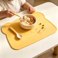 Tapis de repas moderne en silicone pour enfants, antidérapant avec base à ventouse et isolant thermique, dessous de plat portable pour l'école et la cuisine à domicile
