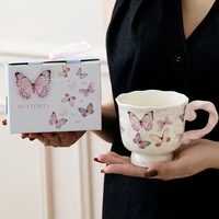 Mug à café en céramique de 400 ml à pied haut, design esthétique dessin animé, couleur et logo personnalisables, cadeau de fête pour couple, pour usage domestique, compatible lave-vaisselle