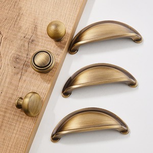 Poignée de tiroir en laiton, style rétro, couleur crème, bronze jaune, motif coquillage chinois, à trou unique, pour armoire et porte de placard - Product Image 1