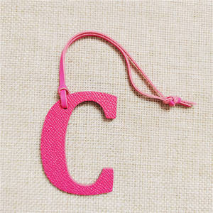 Llavero de Lujo de Diseñador en Cuero Genuino de Vaca con Letra, Colgante para Bolso, Adorno para Bolsos, Etiquetas para Equipaje, Accesorios para Chicas - Product Image 3