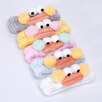 Bandeau élastique en peluche personnalisé avec logo, motif dessin animé mignon et amusant, pour le lavage du visage, le spa, le masque facial et le maquillage, avec bouche en forme de saucisse, pour femme