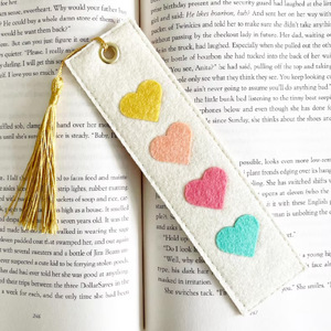 Marcapáginas de Fieltro Hecho a Mano, Regalo para Lectores, Regalo para Estudiantes, Diseño de Corazón, Regalo de Aniversario Escolar - Product Image 4