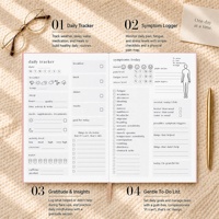 Carnet de suivi des symptômes de bien-être holistique personnalisé A5 en lin rose avec couverture rigide, gaufrage et impression couleur, et marque-page