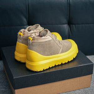 Bottes d'hiver en laine chaudes pour femmes et hommes, bottes de neige classiques de luxe, jaunes, de haute qualité, imperméables, décontractées, douces et respirantes - Product Image 4