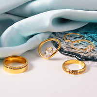 Chris April 316L Edelstahl PVD Goldplattierter Massiver Pferdeauge Großer Zirkon-Ring mit Wellenförmigen Linien für Damen