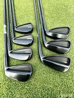 Ensemble complet de fers de golf forgés 4-PW noir mat avec housses de tête, emballage personnalisé, clubs de golf OEM pour les magasins de golf aux États-Unis