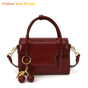 Sac à bandoulière carré petit et léger en cuir PU rétro pour femme, imperméable et résistant à l'eau - Product Image 1