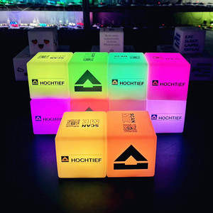 Lampada <span class=keywords><strong>da</strong></span> <span class=keywords><strong>Tavolo</strong></span> Personalizzabile, Cubo Luminoso LED con Logo Aziendale, Centrotavola per Eventi Aziendali - Product Image 3