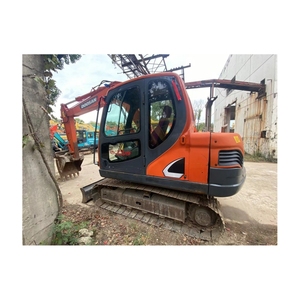Excavatrice Doosan DX75-9C, couleur orange, engin de construction sur chenilles, équipement d'occasion, 7500 kg, certifiée, 0-2000 heures, Corée - Product Image 4
