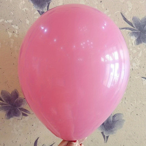 Kit d'arche de ballons en latex à pois rose surprise avec guirlande pour la décoration de fête d'anniversaire des jeunes filles - Product Image 3