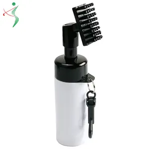 Accessoires de golf portables avec logo personnalisé Accessoires pour outils de nettoyage Brosse de nettoyage pour club de golf en plastique noir avec vaporisateur d'eau