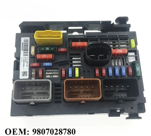 9807028580  Boîte à fusibles neuve R19 R02 BSM 9809742780 9664705980 9667044980 Compatible avec Citroën C5 TD 08-12 Peugeot 508 <span class=keywords><strong>3008</strong></span> - Product Image 3