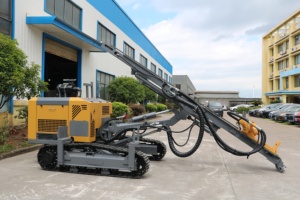 Công suất Crawler gắn thủy lực wireline kim cương lõi khoan khai thác mỏ Mẫu thăm dò Giàn Khoan Máy - Product Image 3