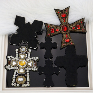 Toppa Ricamata Grande Stile Punk con Perline, Distintivo a Croce 3D con Strass, <span class=keywords><strong>Farfalle</strong></span> in Tessuto di Tela Ecologico <span class=keywords><strong>da</strong></span> Cucire Fai <span class=keywords><strong>da</strong></span> Te - Product Image 4