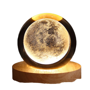 Lampe de nuit LED en forme de boule de cristal 3D, alimentée par piles, avec lumière blanche chaude, décoration moderne pour chambre à coucher, lampe Saturne, vente en gros - Product Image 5