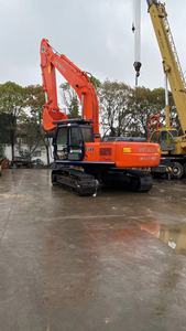 รถขุดมือสอง Hitachi ZX240LC น้ำหนัก 24400 กก. กำลัง 125 กิโลวัตต์ เครื่องยนต์ Isuzu CC-6BG1T บุ้งกี๋ขนาด 1.2 ลบ.ม. ชั่วโมงการทำงานต่ำ - Product Image 5