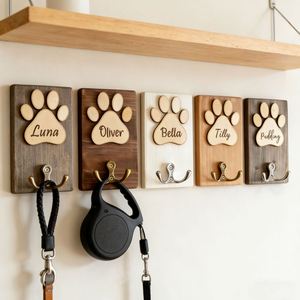 Colgador de Madera con Huella de Pata para Perros, Soporte Personalizado de Pared para Correa de Mascotas, Colgadores Decorativos de Madera para Collares y Llaves - Product Image 1