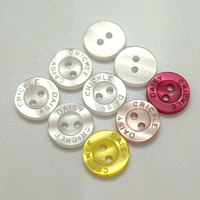 Boutons fantaisie en résine de perle et polyester pour chemises polo personnalisées avec logo gravé pour hommes et vêtements pour enfants