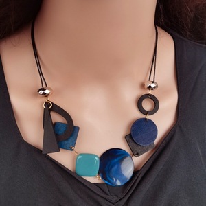 Handmade Vintage Geometric Wood Acrylic Pendant Women Necklace DIY Trendy Vacation Adjustable Neck Jewelry Accessories - Product Image 3