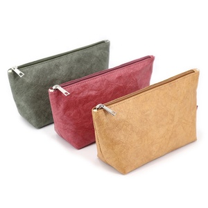 Trousse de toilette de voyage étanche personnalisée Pochette de maquillage en papier Dupont Sac cosmétique à fermeture éclair - Product Image 5