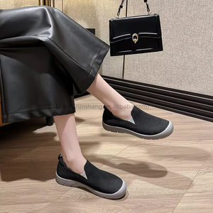 Wide-Foot Mother's <b>Shoes</b> for Spring <b>Soft</b>-Soled Comfortable Casual Sneakers Extra Wide Bunion Old Beijing Cloth <b>Shoes</b> for Women - Product Image 3