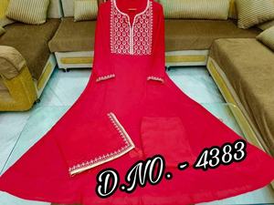 ชุดเสื้อผ้าปักลาย,ชุดสีดำตัดตรงร้อน - Product Image 4