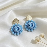 Boucles d'oreilles pendantes en acier inoxydable faites à la main avec perles et fleurs, boucles d'oreilles pendantes florales tissées pour femmes, cadeau de mode