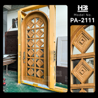 Porte d'entrée de la maison principale australienne traditionnelle et élégante conception de la porte d'entrée en bois massif treillis arqué en verre balançoire pour l'extérieur principal