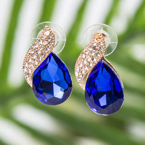 Farbenfrohe klassische Damen-Ohrringe aus Zinklegierung mit tropfenförmigen Kristall-Strasssteinen - Product Image 6