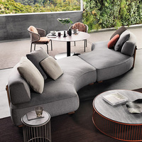 Ensemble de canapés modulaires d'extérieur ronds et incurvés de luxe en teck pour cour, hôtels, villas, parcs, jardin