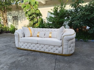 Canapé trois places PZ HOME en velours blanc de luxe, capitonné, pour salon, avec décoration en acier inoxydable doré - Product Image 3