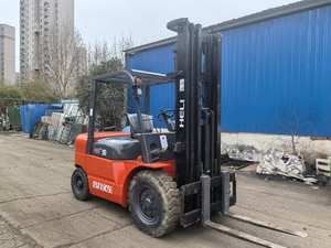 Montacargas Mini Diésel/Eléctrico CPCD50 de 5 Toneladas - Montacargas HELI con Motor y Caja de Cambios Originales a Precio Económico - Product Image 3