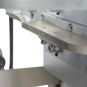 Machine de scellage de tubes pneumatique semi-automatique à ultrasons pour tubes d'emballage en plastique (cosmétiques, boissons, aliments) – Utilisation facile, haute performance - Product Image 5