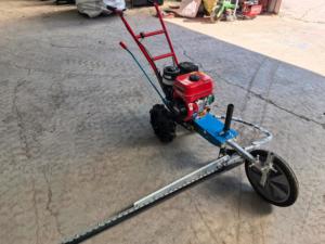 Cortadora de césped autopropulsada multifuncional con múltiples velocidades ajustables para cortar césped en ranchos y granjas familiares - Product Image 2