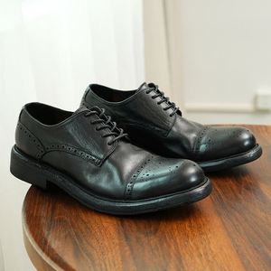 Chaussures en cuir formelles pour hommes à bout large, pour affaires et soirées, avec semelle Goodyear embossée faite à la main - Product Image 2