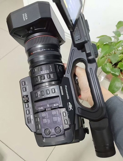 Professional Video Camera AG-UX180MC 4K Panaconics Original Used Video Camera 20X Optical Zoom