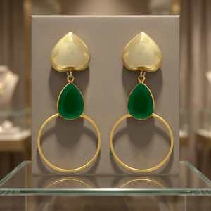 Pendientes Colgantes de Latón Hechos a Mano con Ónix Verde, Chapados en Oro, Estilo Étnico para Mujeres y Unisex - Product Image 3